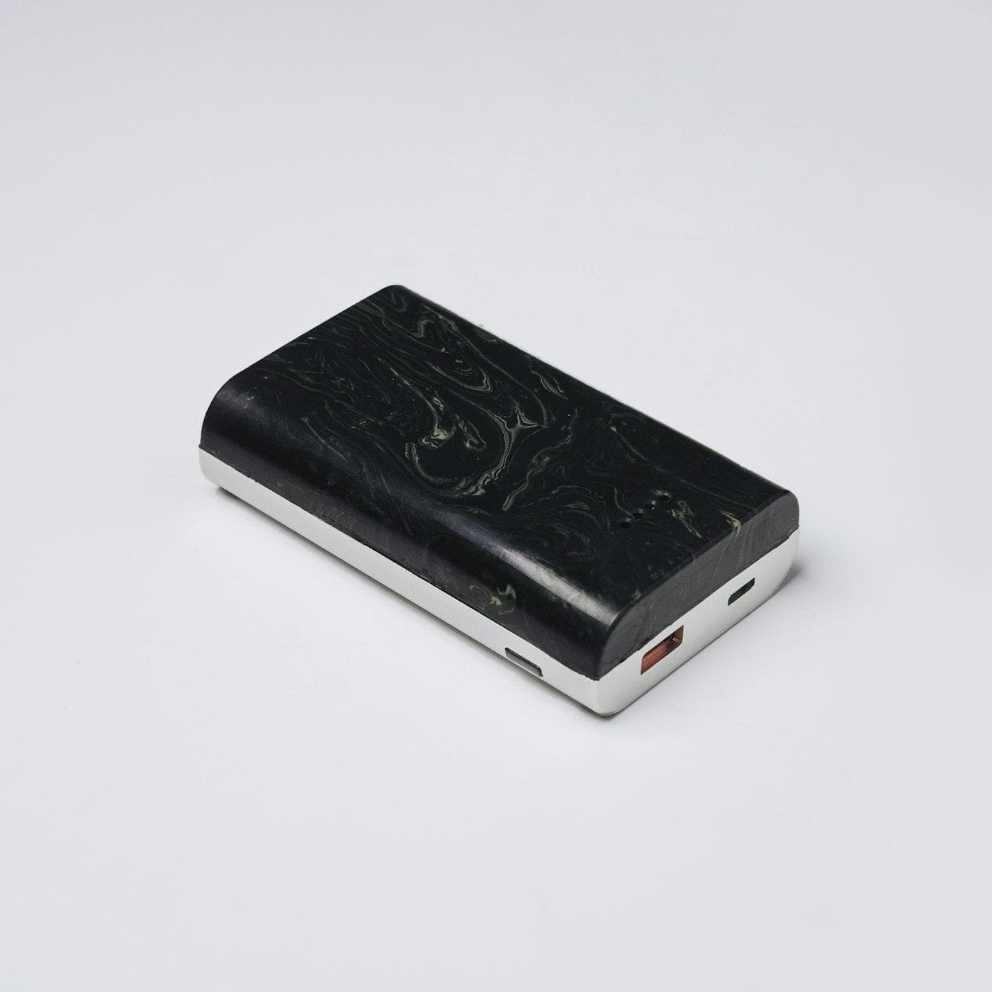 Batterie externe noire compacte